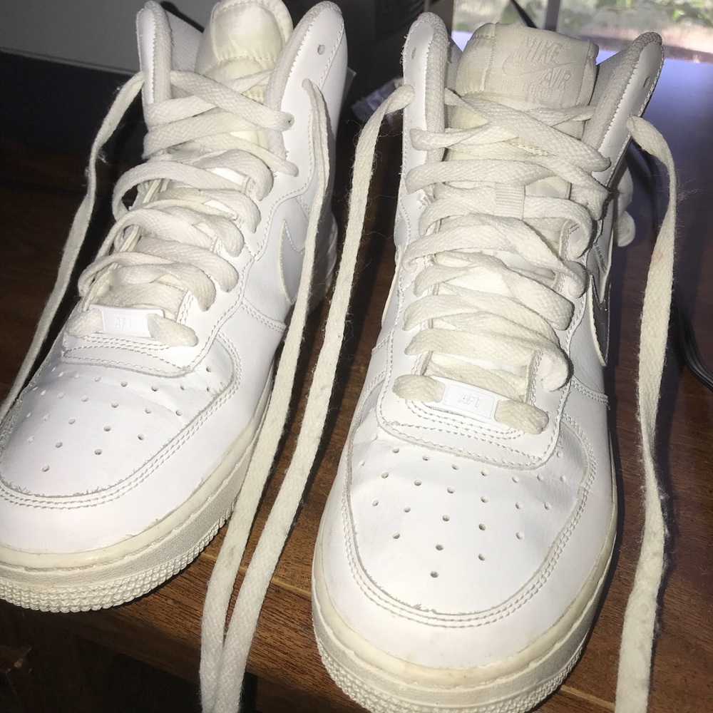 Air Force Ones Mid